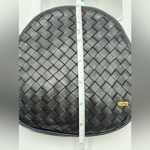 Bally-Authentic-Black Leather rounded Crossbody - Picture 8 of 14